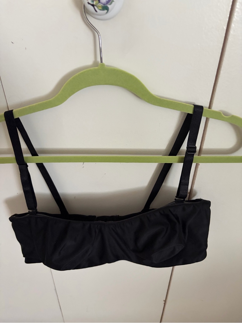 Minimizer Women's Black Strapless Bra with Adjustable Straps Size 38C